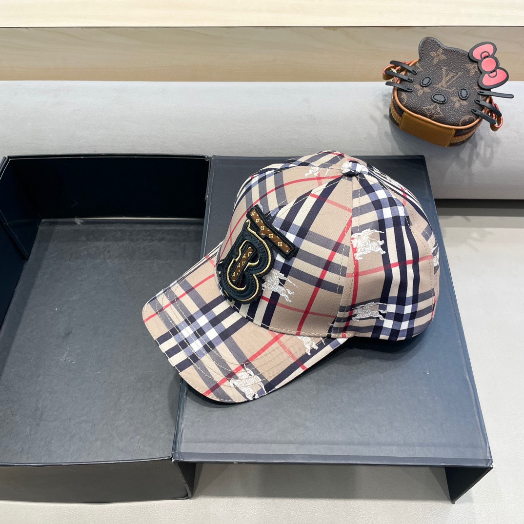  Burberry（巴宝莉）原单棒球帽， 专柜热卖款，经典格子，11开模订制，尼龙面料，纯棉内里，轻盈透