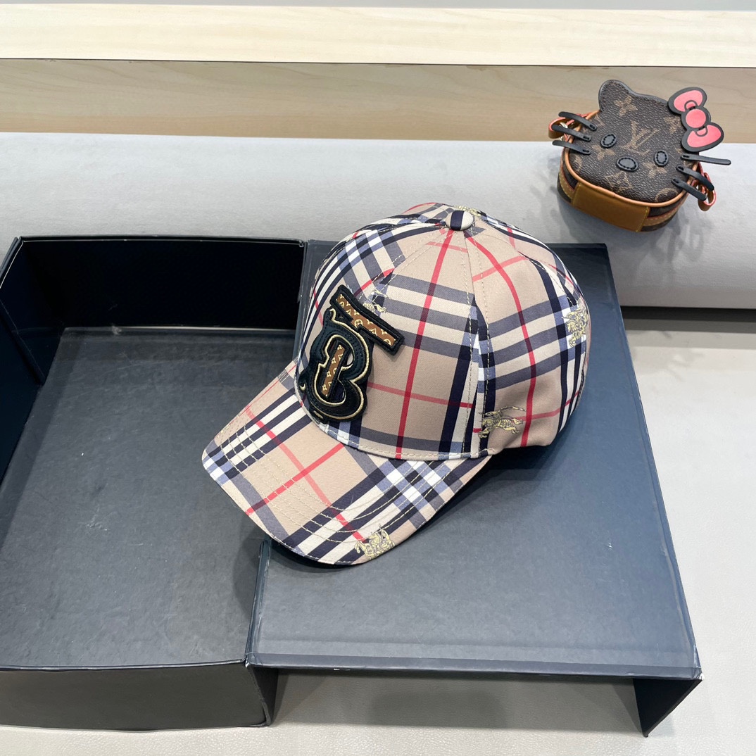  Burberry（巴宝莉）原单棒球帽， 专柜热卖款，经典格子，11开模订制，尼龙面料，纯棉内里，轻盈透