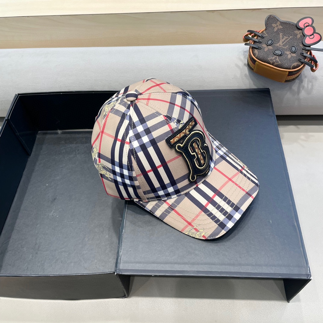  Burberry（巴宝莉）原单棒球帽， 专柜热卖款，经典格子，11开模订制，尼龙面料，纯棉内里，轻盈透