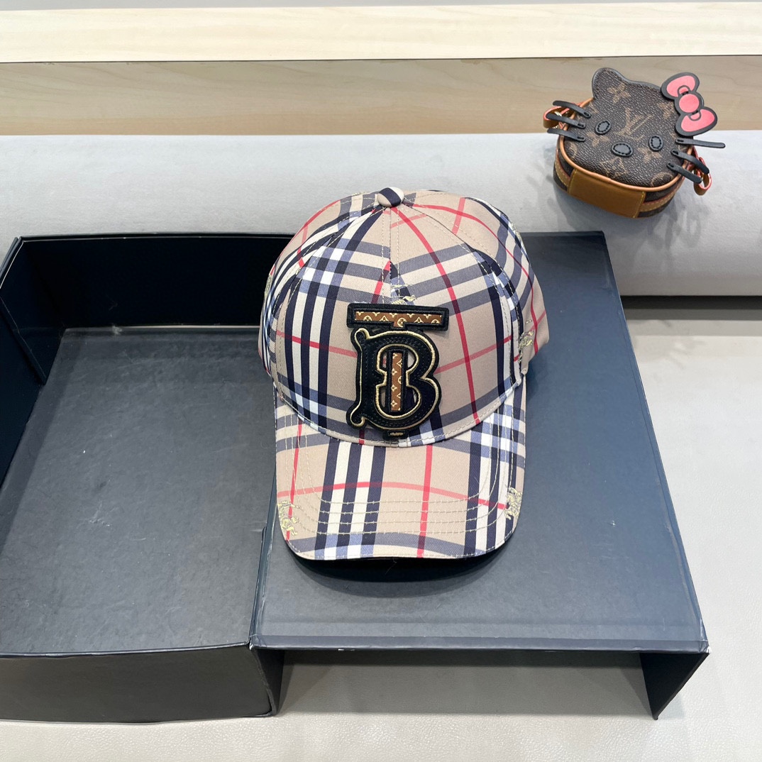  Burberry（巴宝莉）原单棒球帽， 专柜热卖款，经典格子，11开模订制，尼龙面料，纯棉内里，轻盈透