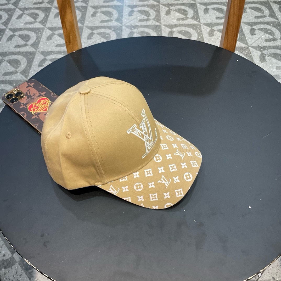    Lv！超级大爆款👏上头敲好看
颜色正点！新款字母刺绣棒球帽 
新工艺制作超好看 所见之处皆是细节！