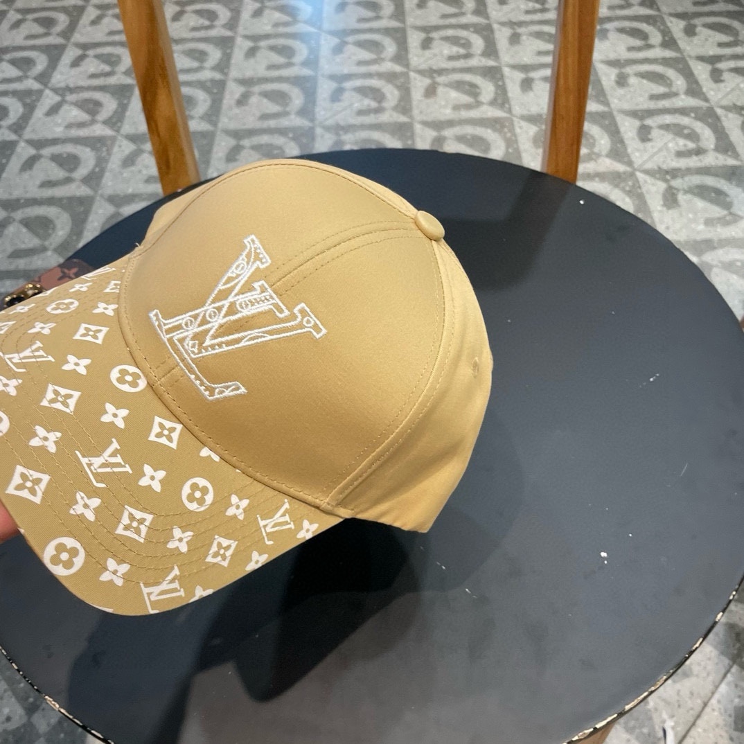    Lv！超级大爆款👏上头敲好看
颜色正点！新款字母刺绣棒球帽 
新工艺制作超好看 所见之处皆是细节！