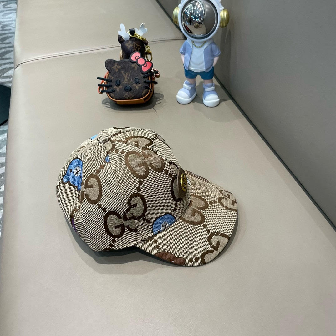  GUCCI古奇棒球帽👒 工艺非常精美 高档大气上档次！低调奢华，方便携带！