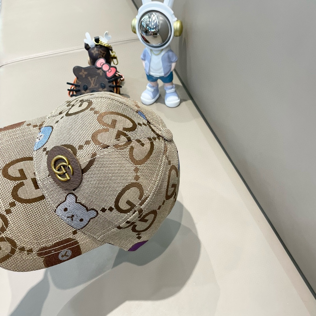  GUCCI古奇棒球帽👒 工艺非常精美 高档大气上档次！低调奢华，方便携带！