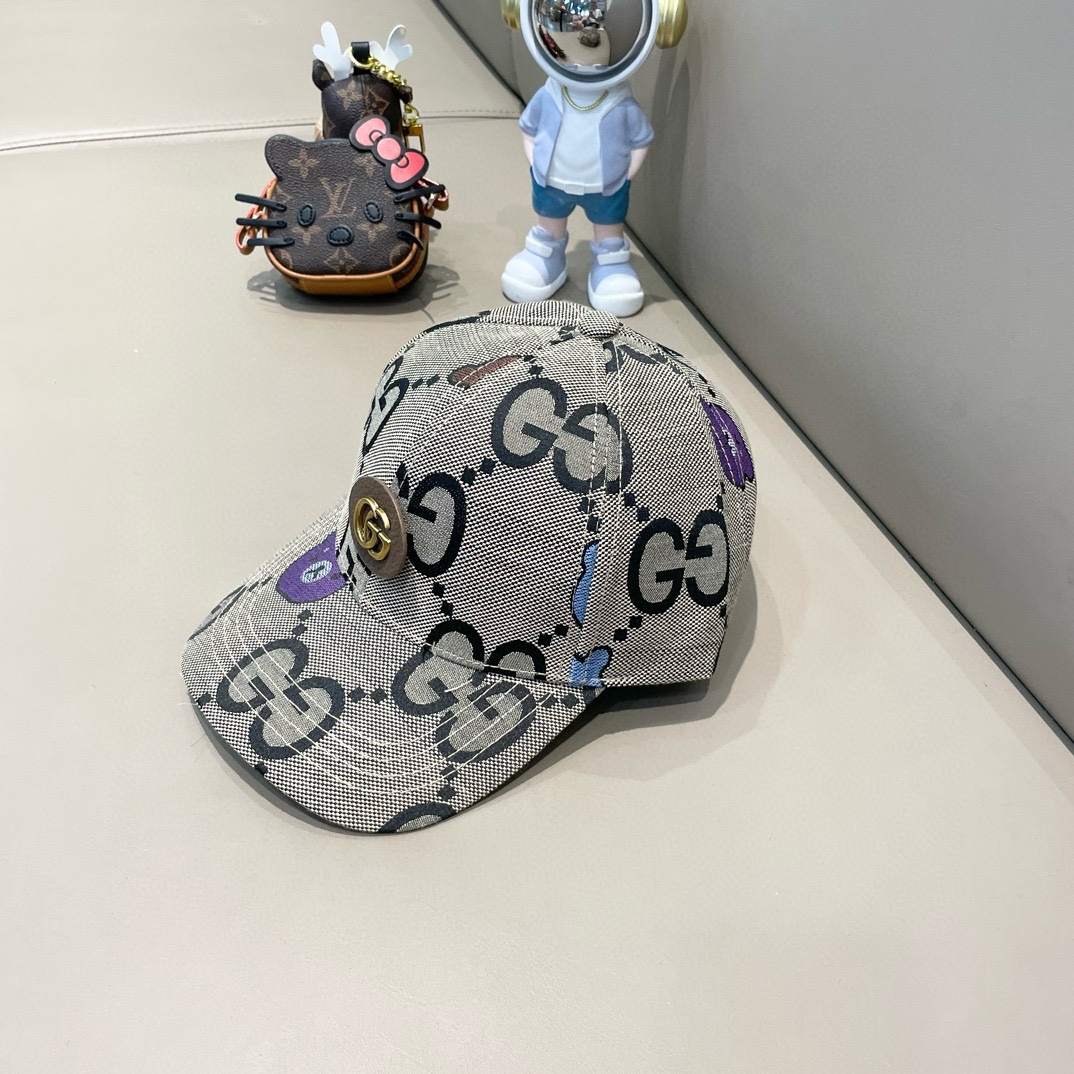  GUCCI古奇棒球帽👒 工艺非常精美 高档大气上档次！低调奢华，方便携带！