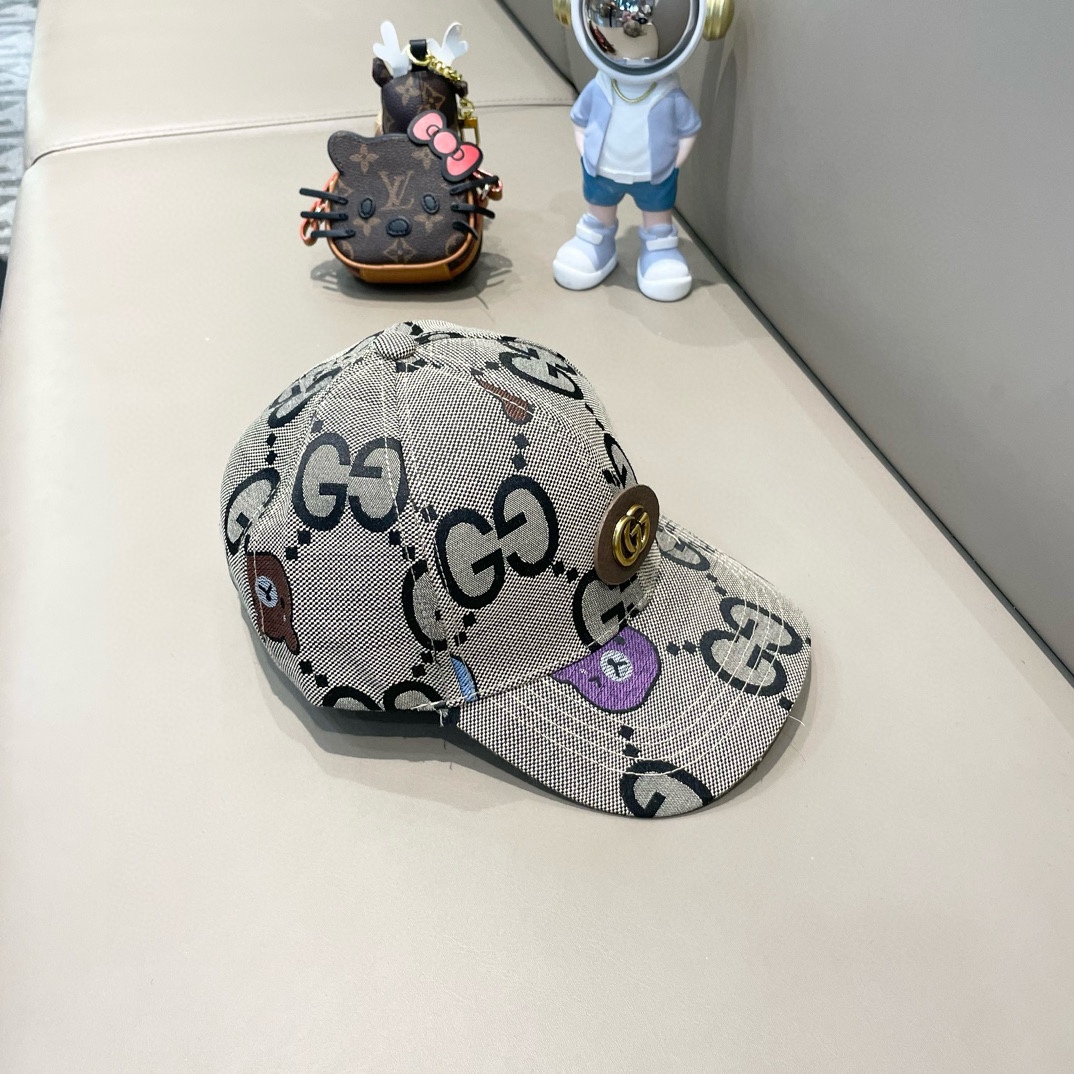 GUCCI古奇棒球帽👒 工艺非常精美 高档大气上档次！低调奢华，方便携带！