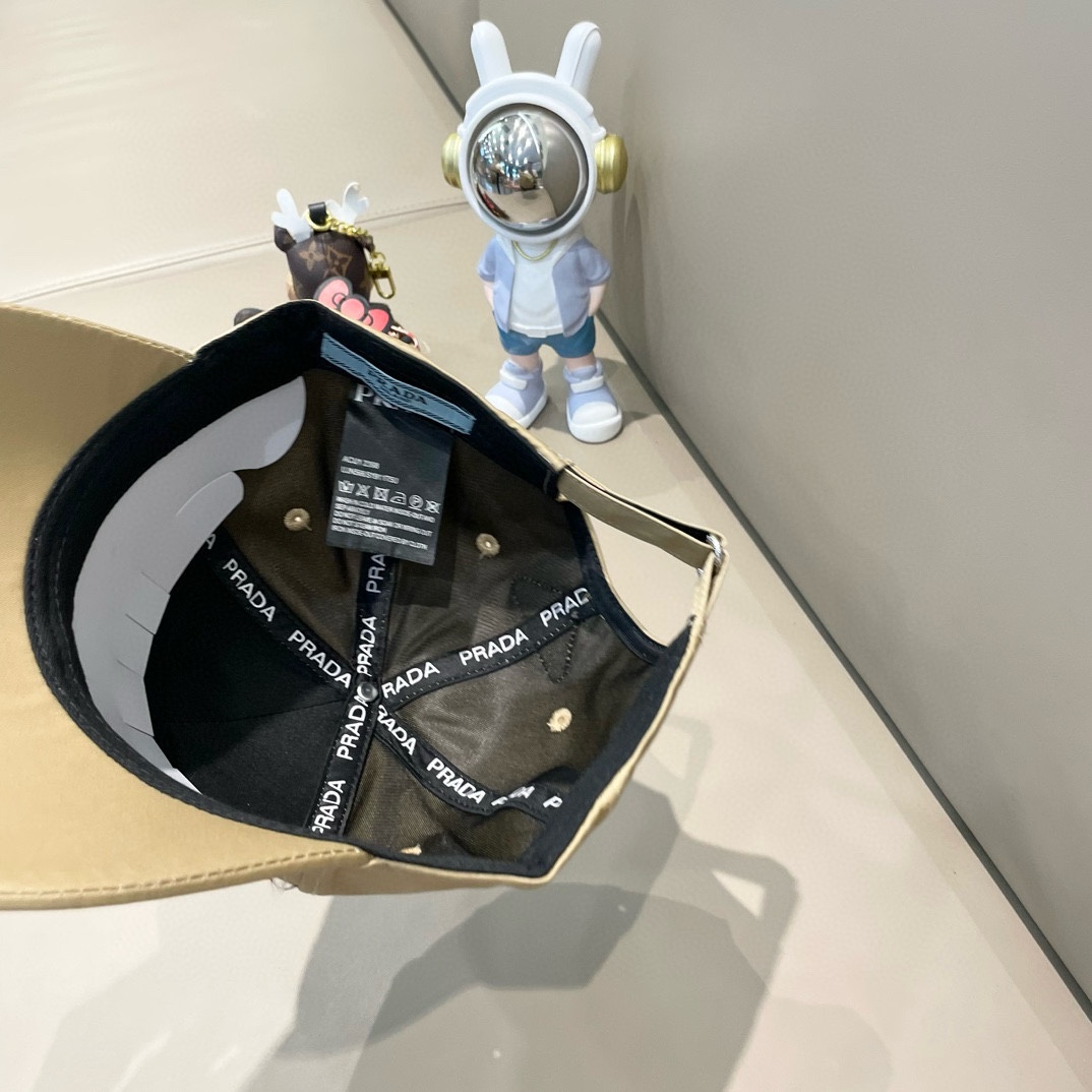  🧢普拉达Prada🧢 全新立体棒球帽，精致无暇！做工细致，独家实物拍摄。