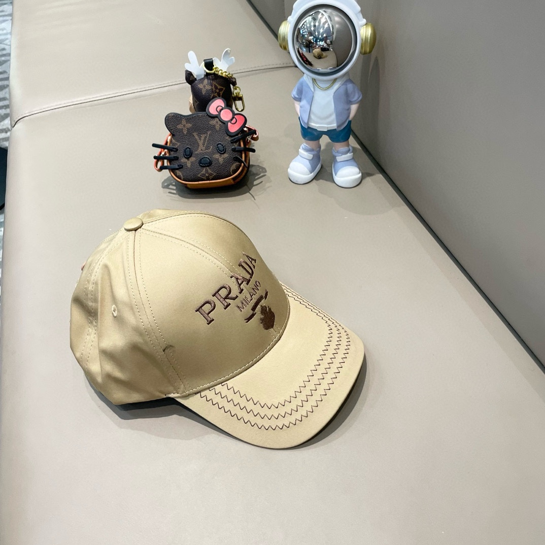  🧢普拉达Prada🧢 全新立体棒球帽，精致无暇！做工细致，独家实物拍摄。