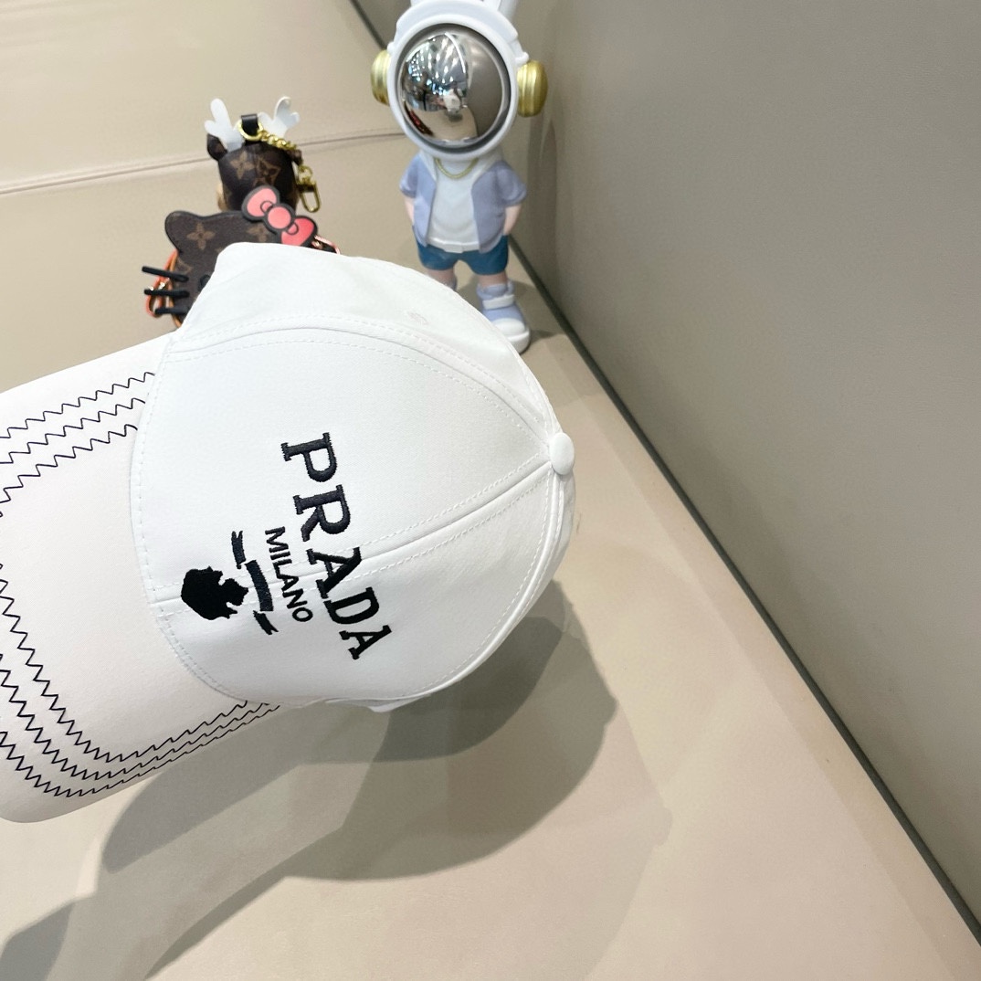  🧢普拉达Prada🧢 全新立体棒球帽，精致无暇！做工细致，独家实物拍摄。