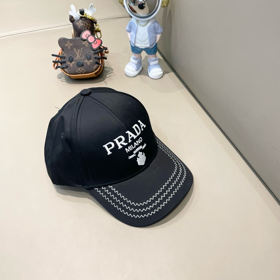  🧢普拉达Prada🧢 全新立体棒球帽，精致无暇！做工细致，独家实物拍摄。