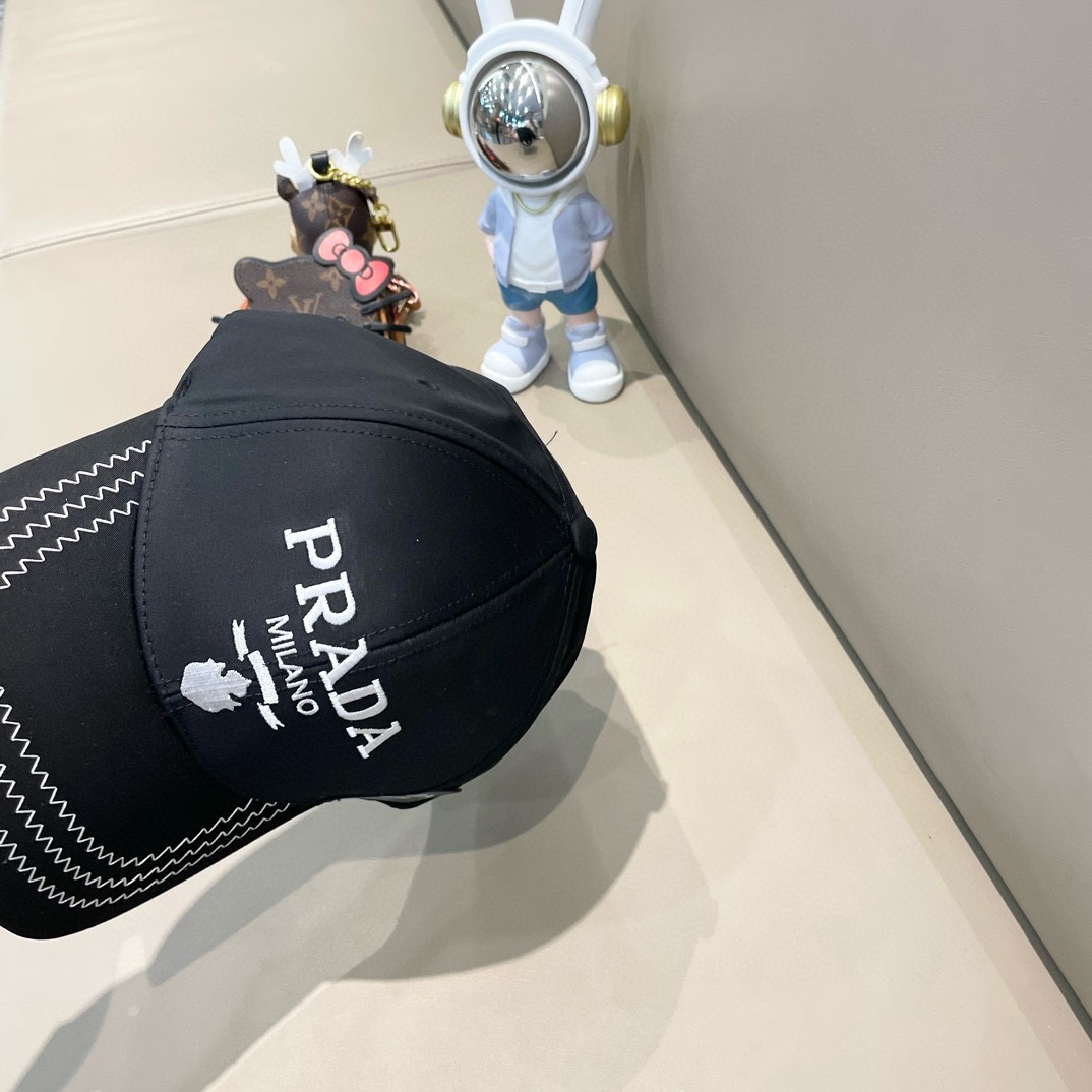  🧢普拉达Prada🧢 全新立体棒球帽，精致无暇！做工细致，独家实物拍摄。