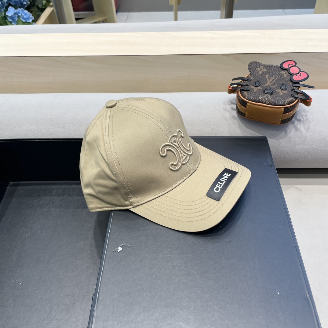  CELINE 塞琳 新款 🆕 棒球帽 🧢 
原单棒球帽 🧢原版1.1复刻 （对比 🆚 市场通货 
lo