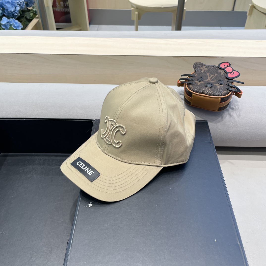  CELINE 塞琳 新款 🆕 棒球帽 🧢 
原单棒球帽 🧢原版1.1复刻 （对比 🆚 市场通货 
lo