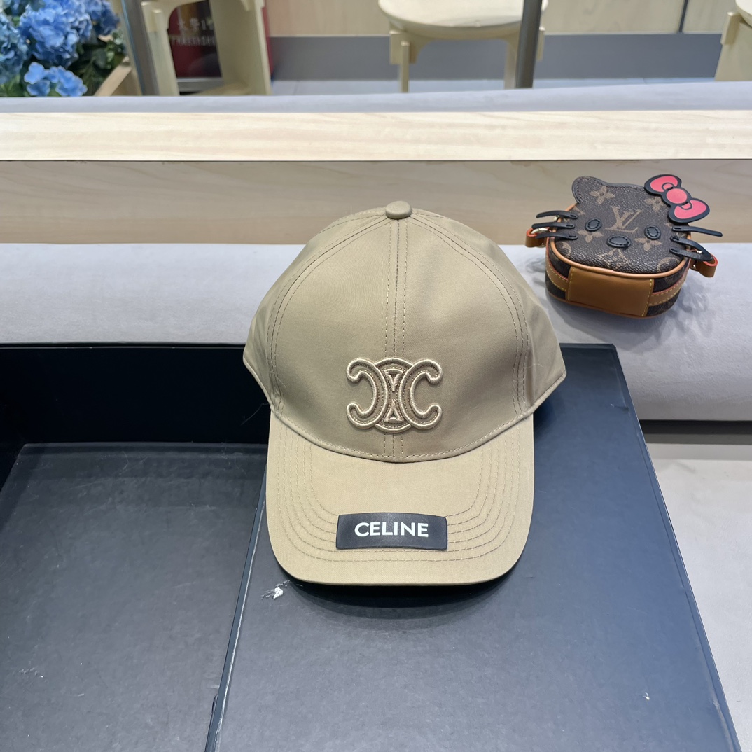  CELINE 塞琳 新款 🆕 棒球帽 🧢 
原单棒球帽 🧢原版1.1复刻 （对比 🆚 市场通货 
lo