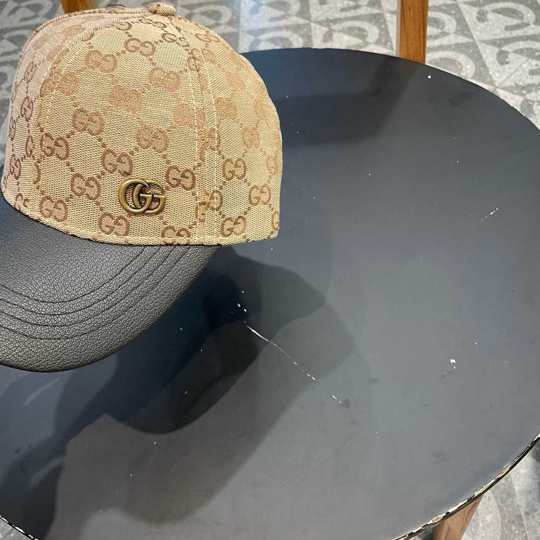 古奇棒球帽♥️GUCCI🧢官网新品，棒球帽，原单品质火爆来袭 。🎩 工艺非常精美 高档大气上档次！低调奢