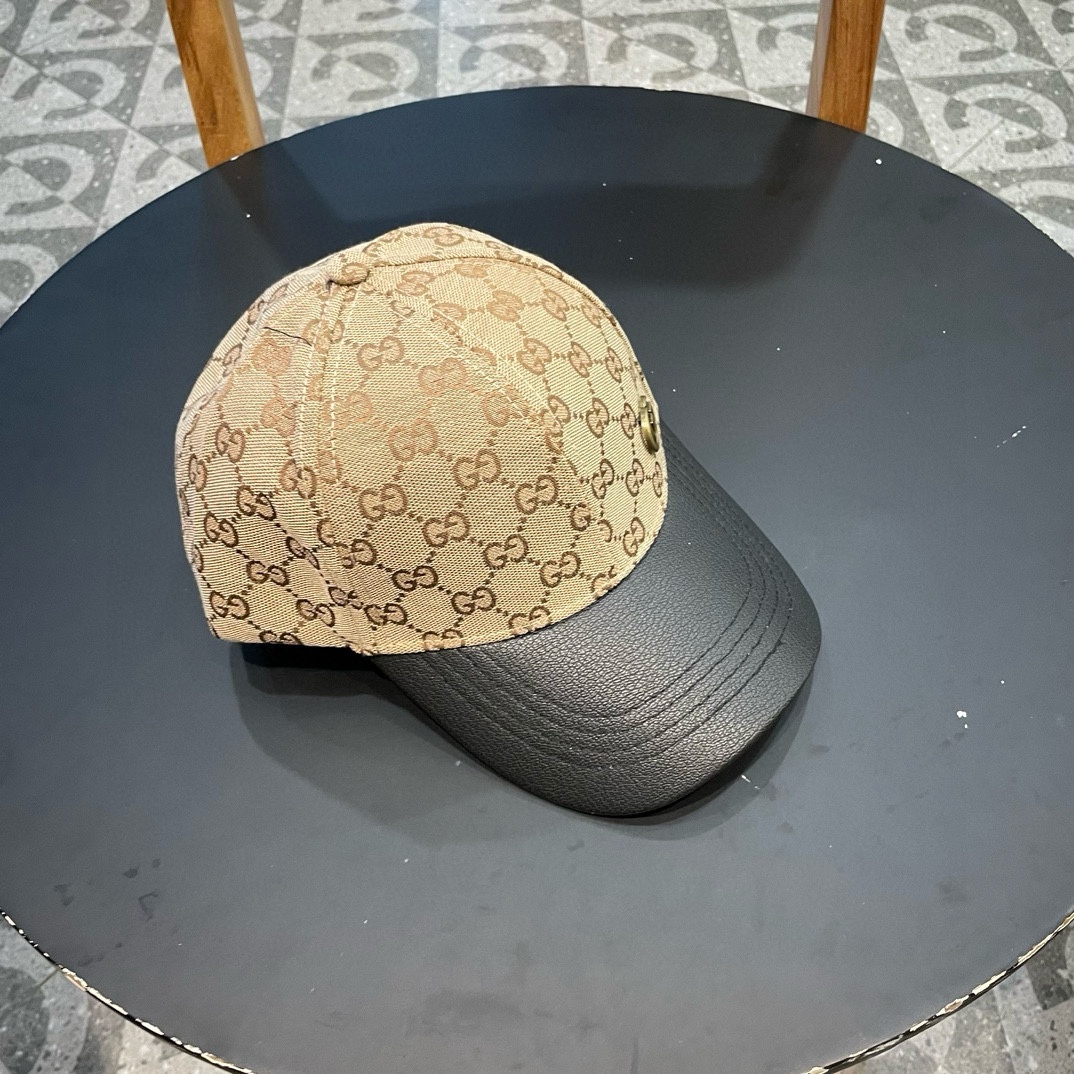 古奇棒球帽♥️GUCCI🧢官网新品，棒球帽，原单品质火爆来袭 。🎩 工艺非常精美 高档大气上档次！低调奢