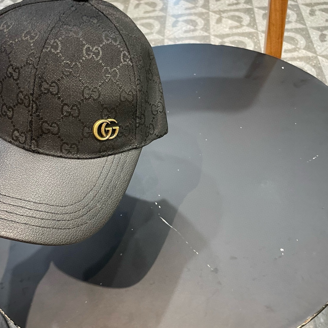 古奇棒球帽♥️GUCCI🧢官网新品，棒球帽，原单品质火爆来袭 。🎩 工艺非常精美 高档大气上档次！低调奢