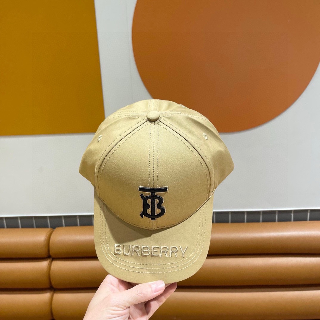   Burberry（巴宝莉）原单棒球帽🧢专柜热卖款纯棉内里，轻盈透气。完美版型，原厂品质，独家实物拍摄