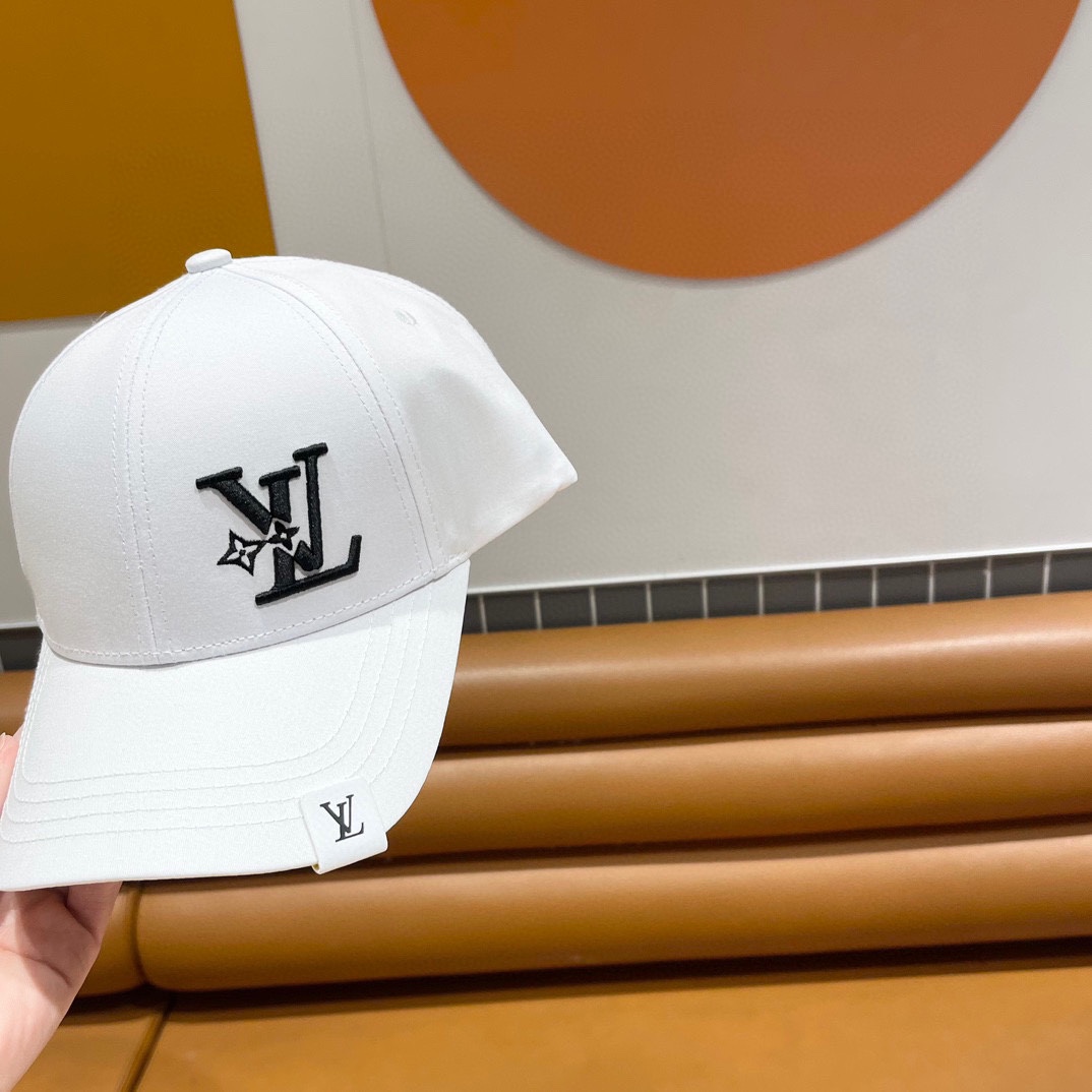  LV新款鸭舌帽，高品质棒球帽，黑 白咖三色，头围57cm左右