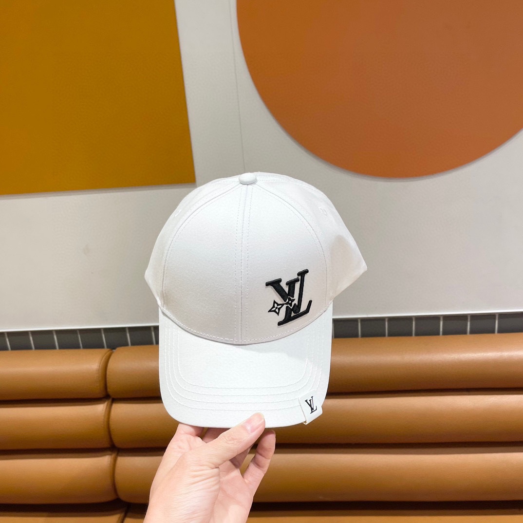  LV新款鸭舌帽，高品质棒球帽，黑 白咖三色，头围57cm左右