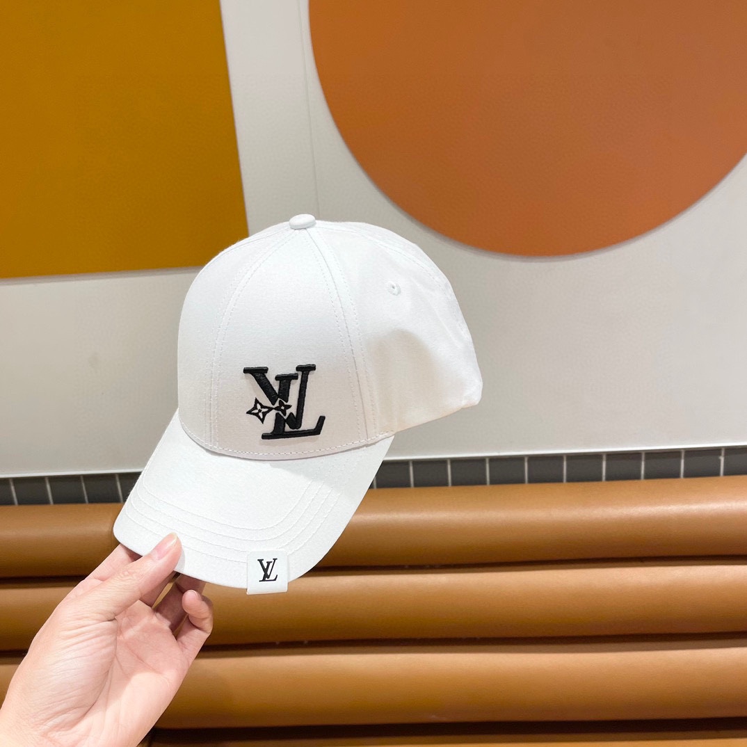  LV新款鸭舌帽，高品质棒球帽，黑 白咖三色，头围57cm左右