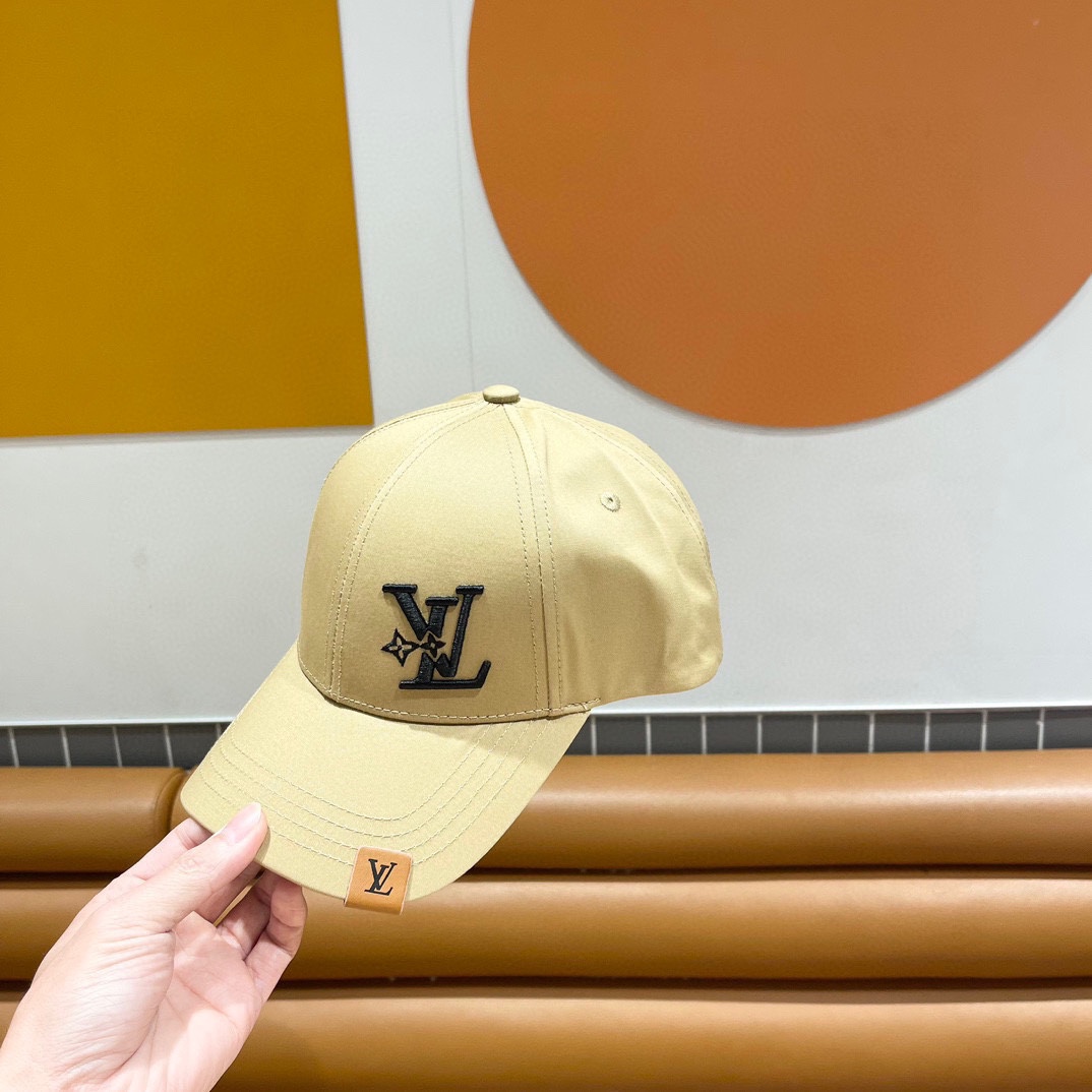 NO:220631,LV new baseball cap, high quality baseball cap, black white and brown three colors, head circumference of about 57cm hat, fisherman hat baseball cap knit hat, hat, louis vuitton, espadrilles, hats19860909LV新款鸭舌帽,高品质棒球帽,黑 白咖三色,头围57cm左右帽子渔夫帽棒球帽针织帽,帽子,louis vuitton,espadrilles,hats,hat