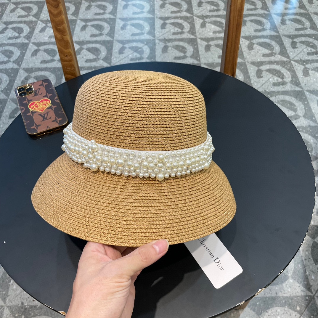 NO:765084,Dior's official straw hat, made with high density, is a super tasteful straw hat~the first choice when going out on the street!  The shape of the hat is super beautiful, the color is perfect, and it’s light to carry!  A must-have for little fairies: head circumference 57cm hat, straw hat, fisherman hat, baseball cap, hat, dior, dior, espadrilles, hats19860909Dior迪奥官方款草帽,高密度制作,一顶超级有品位的草帽了~出街首选！帽型超美腻颜色妥妥,轻便携带！小仙女人手必备 头围57cm帽子草帽渔夫帽棒球帽,帽子,dior,dior,espadrilles,hats,hat