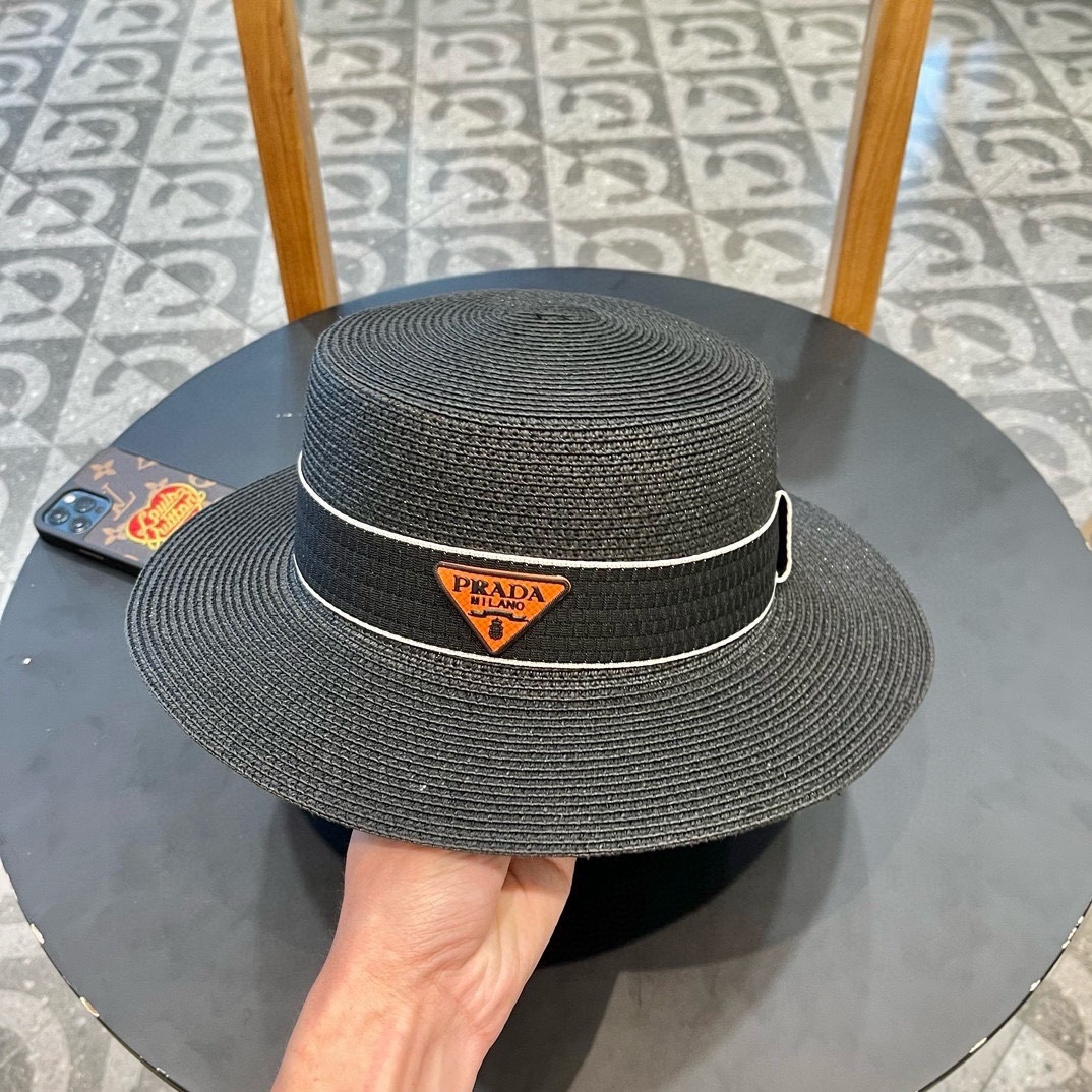  【PRADA普拉达】新款草帽，出街必备超好搭配，赶紧入手！