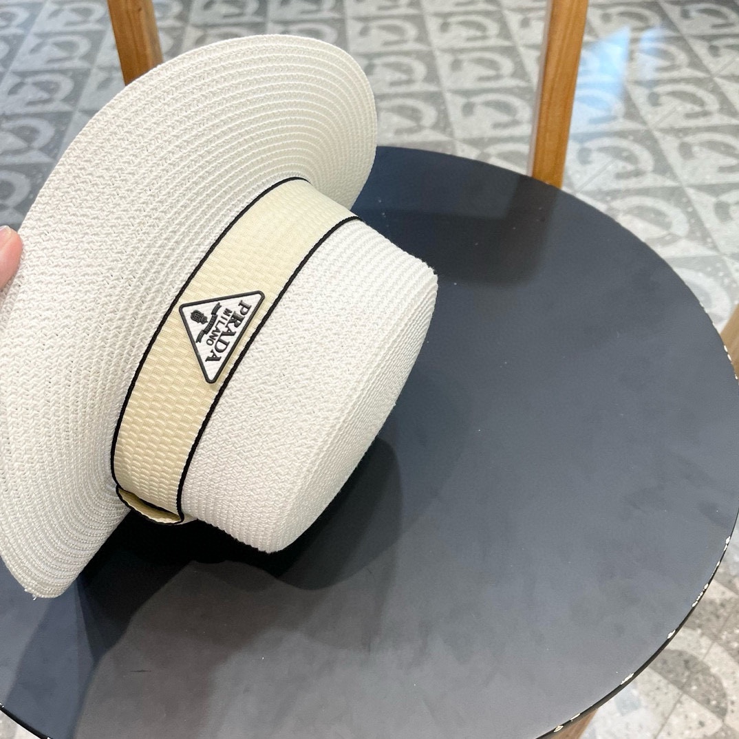  【PRADA普拉达】新款草帽，出街必备超好搭配，赶紧入手！