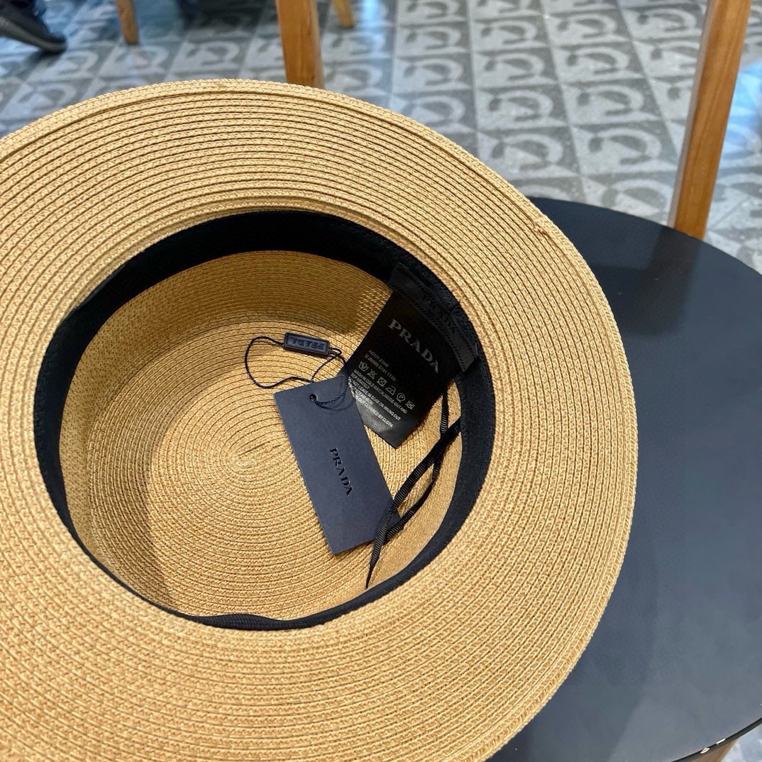  【PRADA普拉达】新款草帽，出街必备超好搭配，赶紧入手！