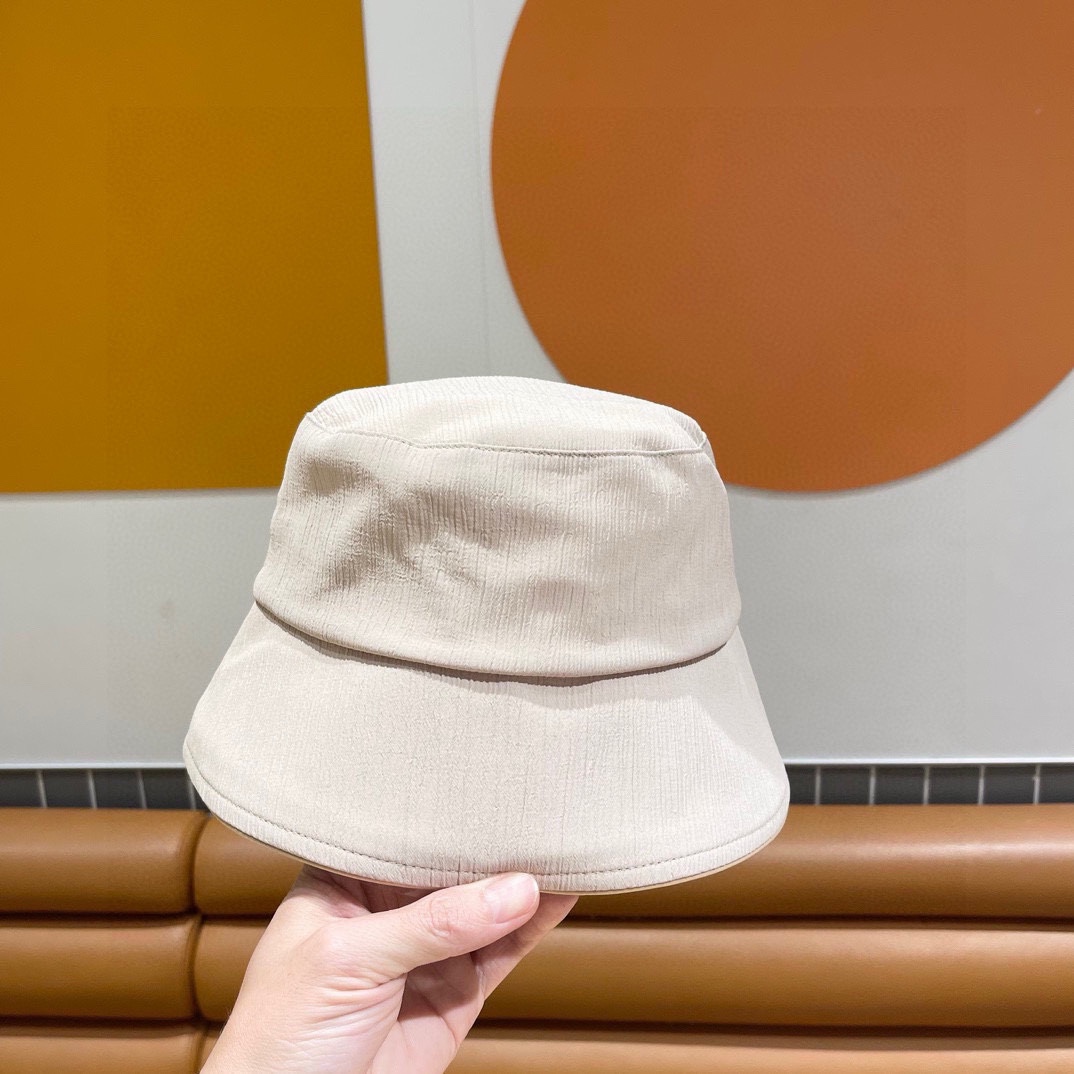  【CELINE赛琳】新款上架简约渔夫帽，日韩风格，随便搭配都超好看！出门旅游，绝对要入手的一款