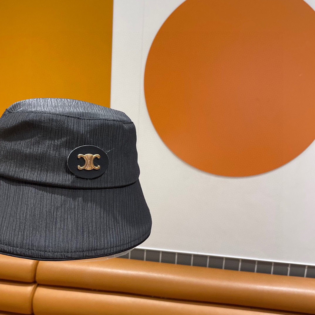 NO:214711,[CELINE] The new simple fisherman hat is on the shelves, with Japanese and Korean style, and it looks super good whenever you match it!  When traveling, you must buy a hat, fisherman's hat, baseball hat, knit hat, hat, celine, celine, espadrilles, hats19860909【CELINE赛琳】新款上架简约渔夫帽,日韩风格,随便搭配都超好看！出门旅游,绝对要入手的一款帽子渔夫帽棒球帽针织帽,帽子,celine,celine,espadrilles,hats,hat