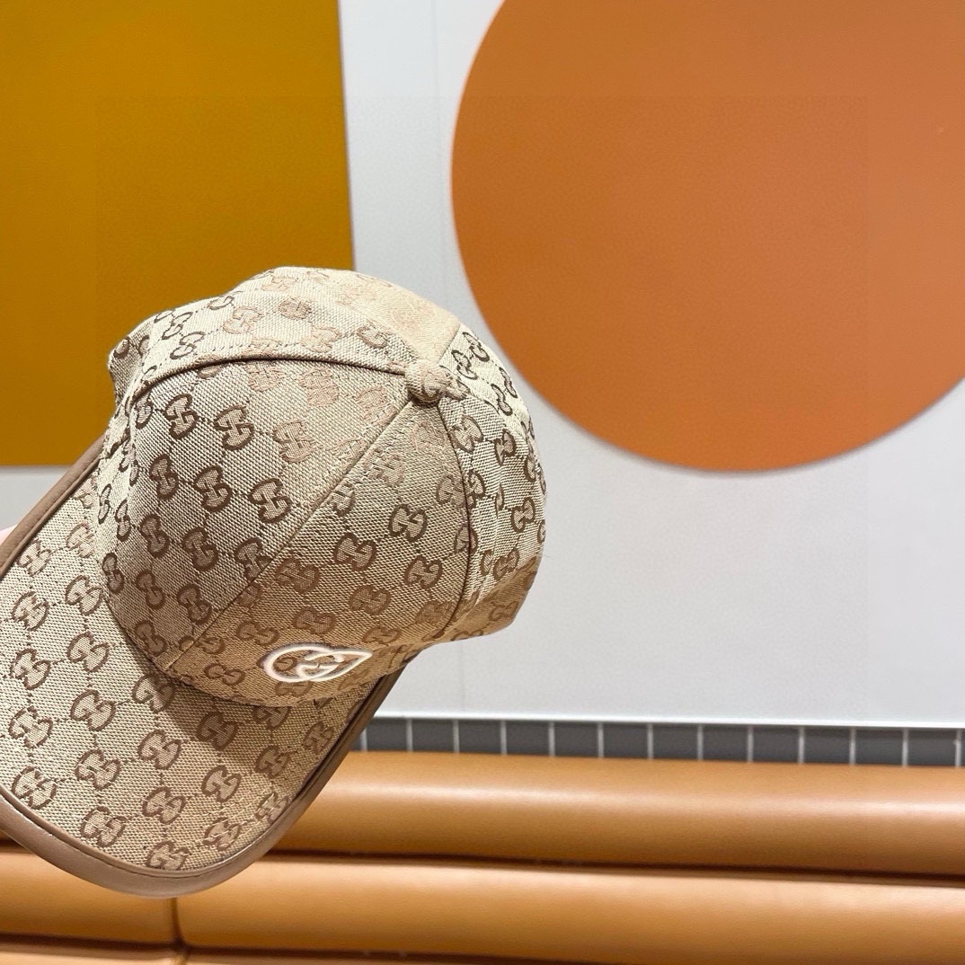   古奇棒球帽♥️GUCCI🧢官网新品，棒球帽，原单品质火爆来袭 。🎩 工艺非常精美 高档大气上档次！低