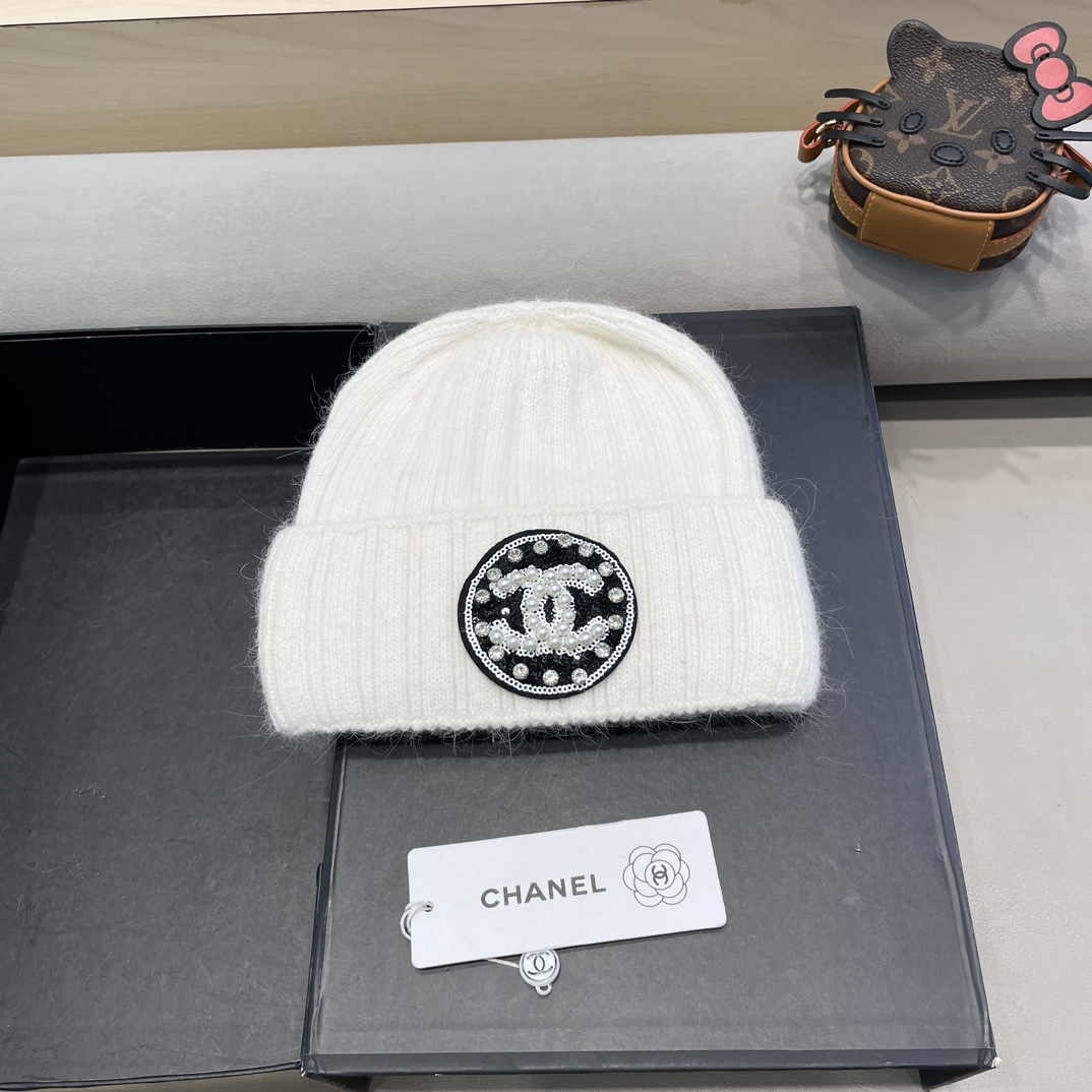 NO:214734,CHANEL Chanel's new autumn and winter brand knitted wool hats are both sized, with complete tags ~ It's very easy to match when you go out!  Hat fisherman hat baseball hat knit hat, hat, chanel, chanel, espadrilles, hats19860909CHANEL香奈儿 秋冬新款大牌同款针织毛线帽均码,吊牌齐全～出街超好搭配！帽子渔夫帽棒球帽针织帽,帽子,chanel,chanel,espadrilles,hats,hat