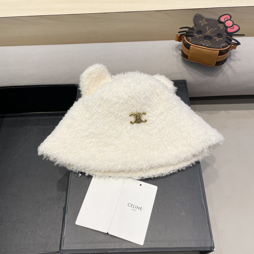 NO:214736,Celine Cute bear ear plush hat for women in autumn and winter thickened warm fisherman hat suitable for round face showing face small basin hat fisherman hat baseball hat knit hat, hat, celine, espadrilles, hats19860909塞琳celine可爱小熊耳朵毛绒帽子女秋冬季加厚保暖渔夫帽适合圆脸显脸小盆帽帽子渔夫帽棒球帽针织帽,帽子,celine,espadrilles,hats,hat