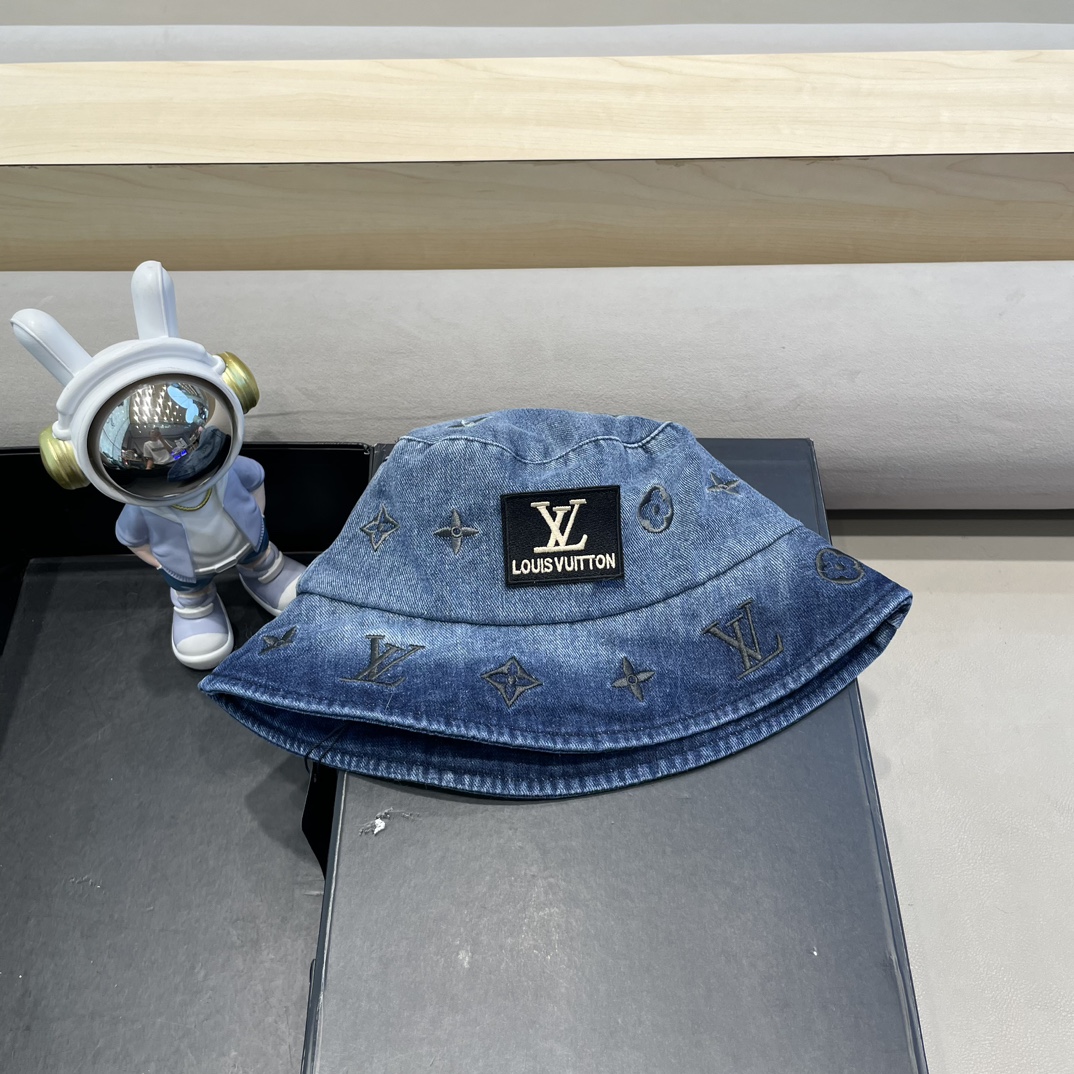 NO:214846,LV Louis Vuitton official website synchronizes the new denim fisherman hat. The technology is upgraded with hot technology, the cowboy style is full of street style, which is more in line with the style of the current fashionable little brother and sister. The airport street photography is super cool!  Hat fisherman hat baseball hat knit hat, hat, louis vuitton, louis vuitton, espadrilles,hats19860909LV路易威登官网同步高版本 新款牛仔渔夫帽 火爆技术升级,洗水牛仔风街头风十足 更符合现在时尚小哥哥小姐姐的style,机场街拍超飒！帽子渔夫帽棒球帽针织帽,帽子,louis vuitton,louis vuitton,espadrilles,hats,hat