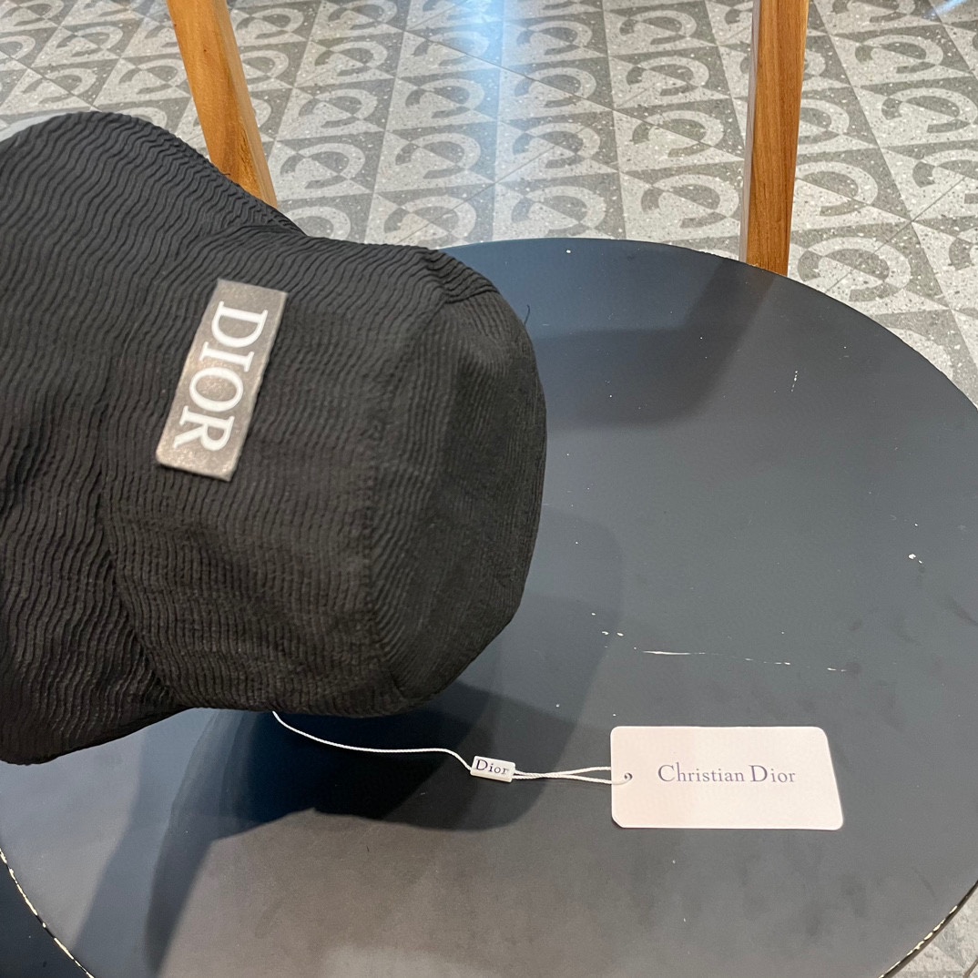   迪奥DIOR】官网同步上线 韩版新款英式运动款重工定制款11原单品质 男女通用渔夫帽 绵麻地质面料 