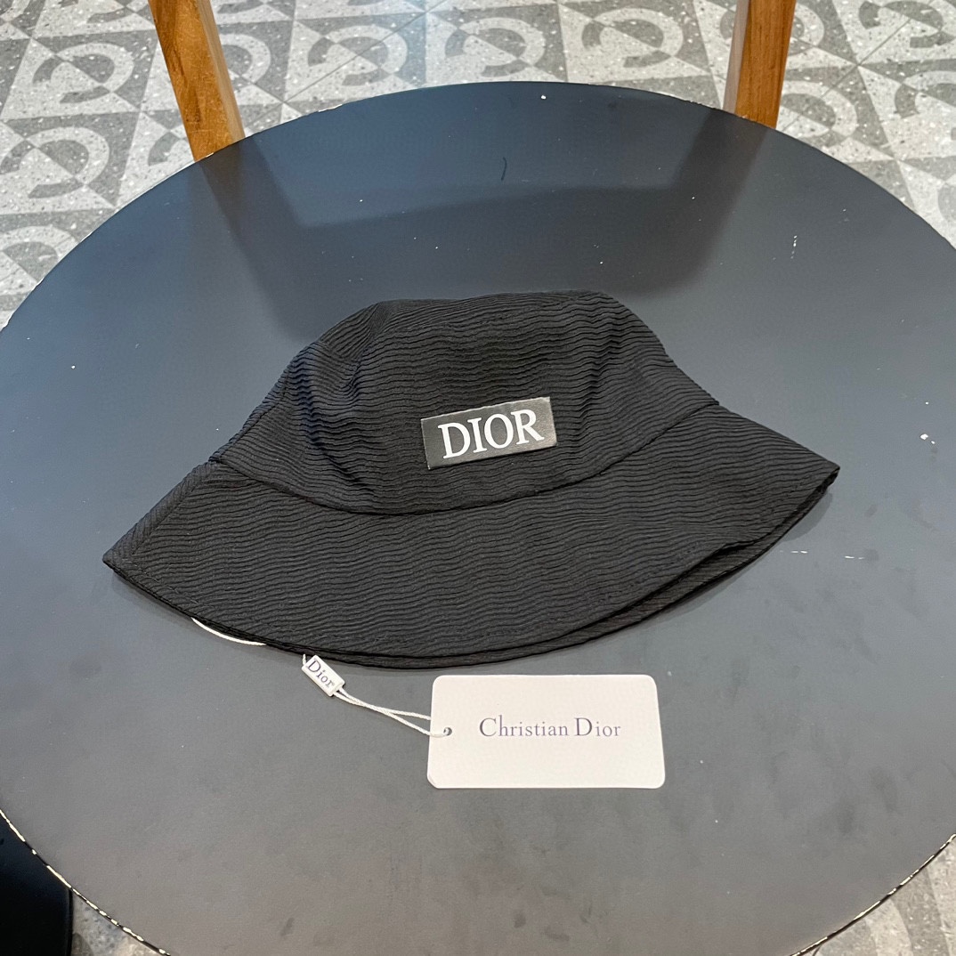   迪奥DIOR】官网同步上线 韩版新款英式运动款重工定制款11原单品质 男女通用渔夫帽 绵麻地质面料 