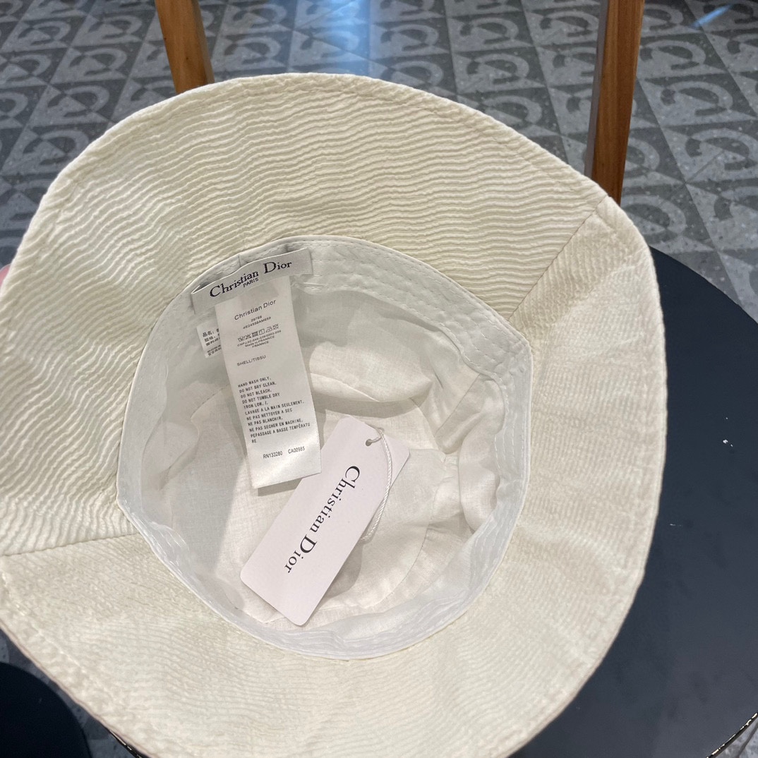   迪奥DIOR】官网同步上线 韩版新款英式运动款重工定制款11原单品质 男女通用渔夫帽 绵麻地质面料 