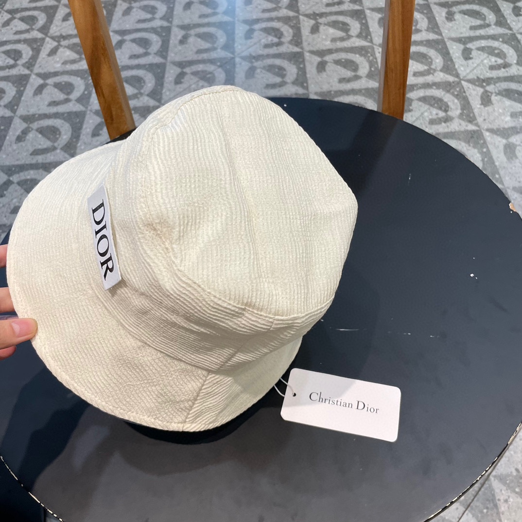   迪奥DIOR】官网同步上线 韩版新款英式运动款重工定制款11原单品质 男女通用渔夫帽 绵麻地质面料 