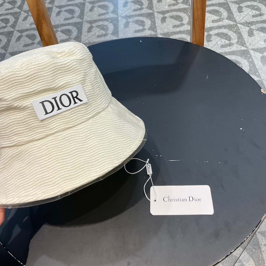   迪奥DIOR】官网同步上线 韩版新款英式运动款重工定制款11原单品质 男女通用渔夫帽 绵麻地质面料 