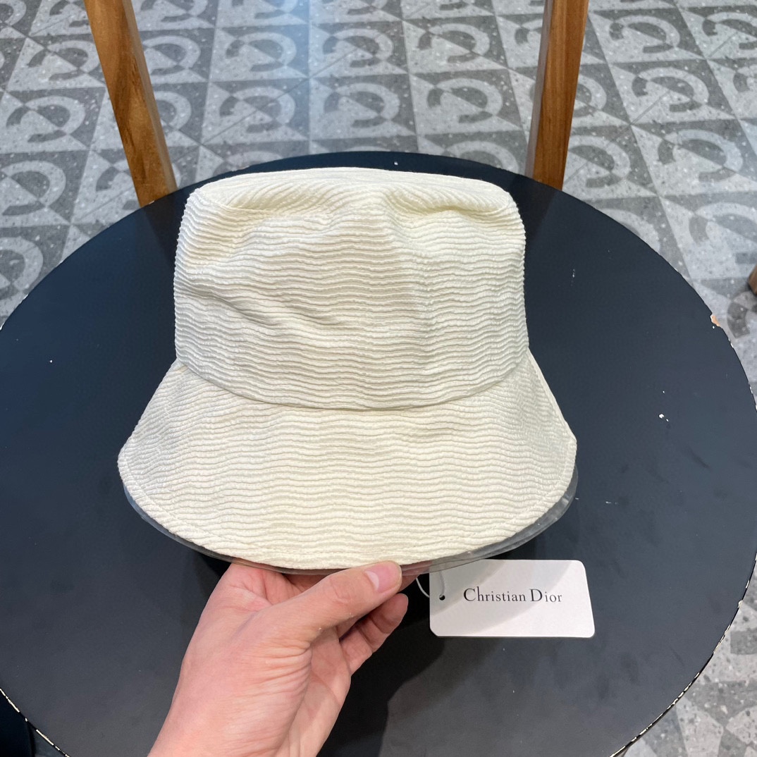   迪奥DIOR】官网同步上线 韩版新款英式运动款重工定制款11原单品质 男女通用渔夫帽 绵麻地质面料 