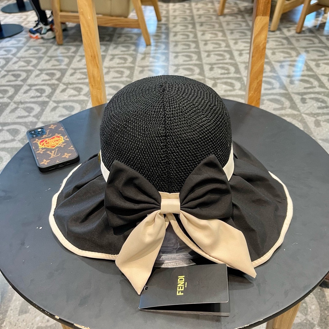 芬迪fendl  新款黑胶遮阳帽女款夏防紫外线遮阳防晒帽高级感