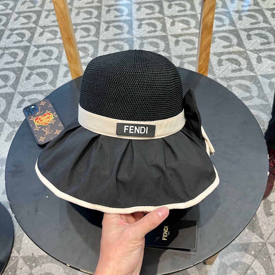 芬迪fendl  新款黑胶遮阳帽女款夏防紫外线遮阳防晒帽高级感