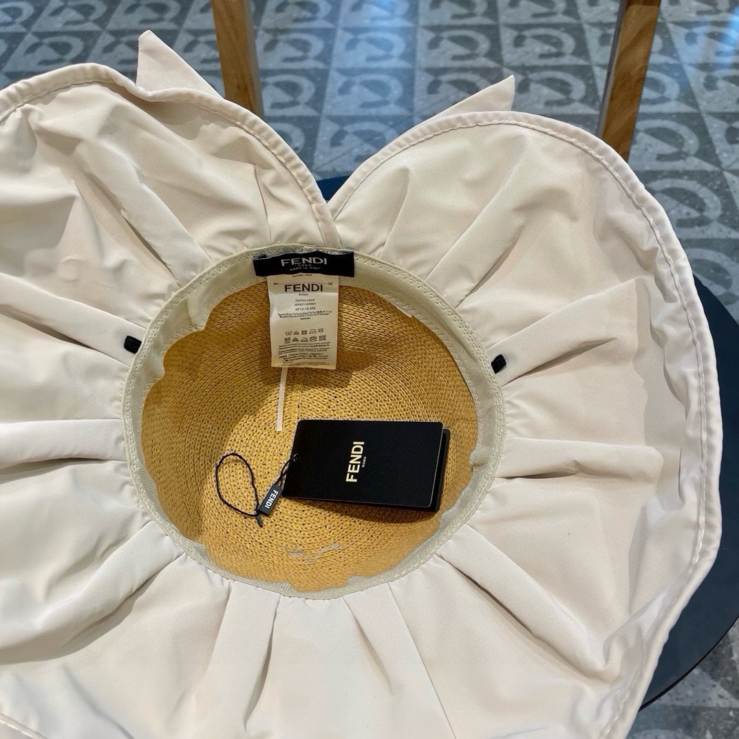 芬迪fendl  新款黑胶遮阳帽女款夏防紫外线遮阳防晒帽高级感