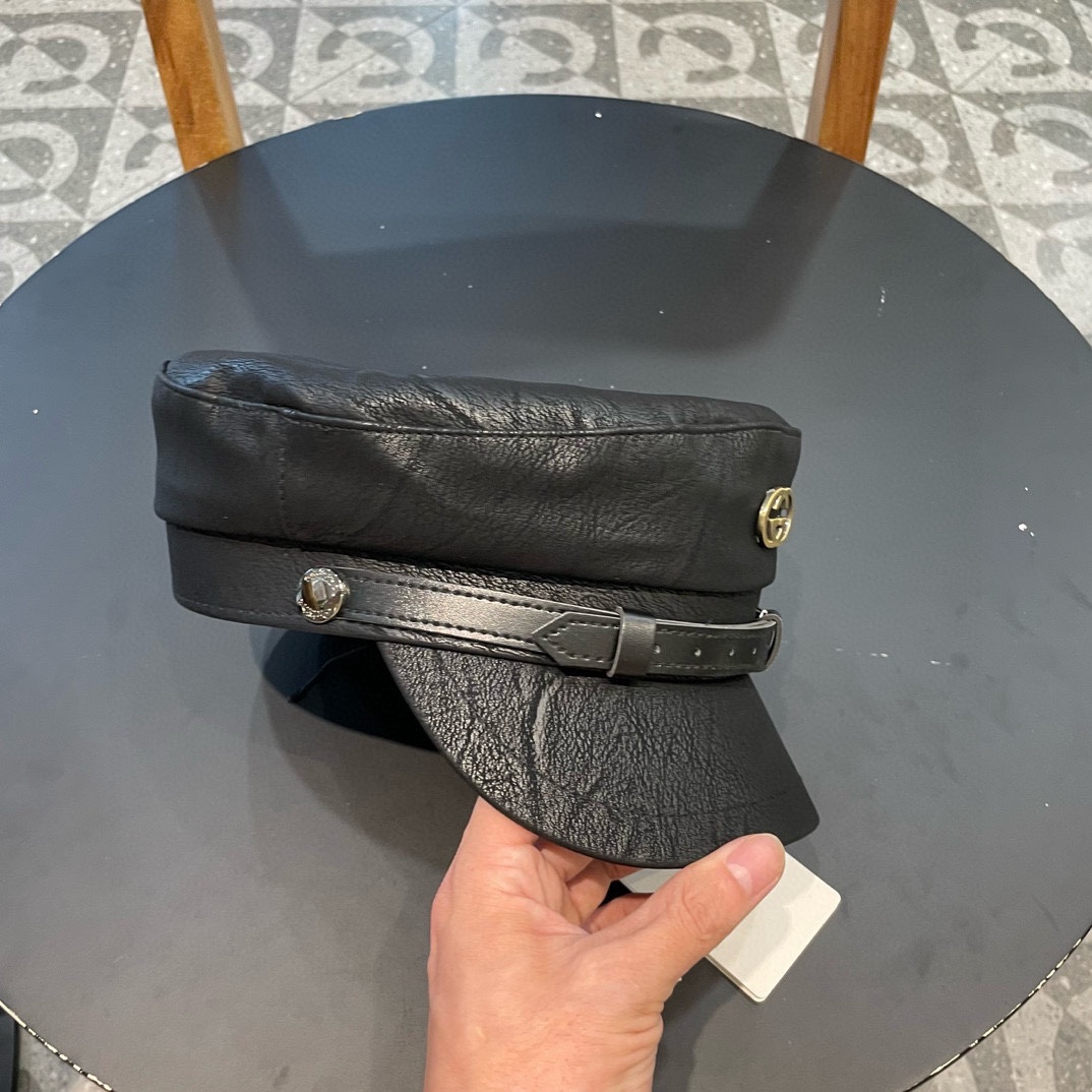 古奇Gucci新款时尚海军帽韩版显脸小平顶帽秋冬百搭皮檐复古英伦报童帽