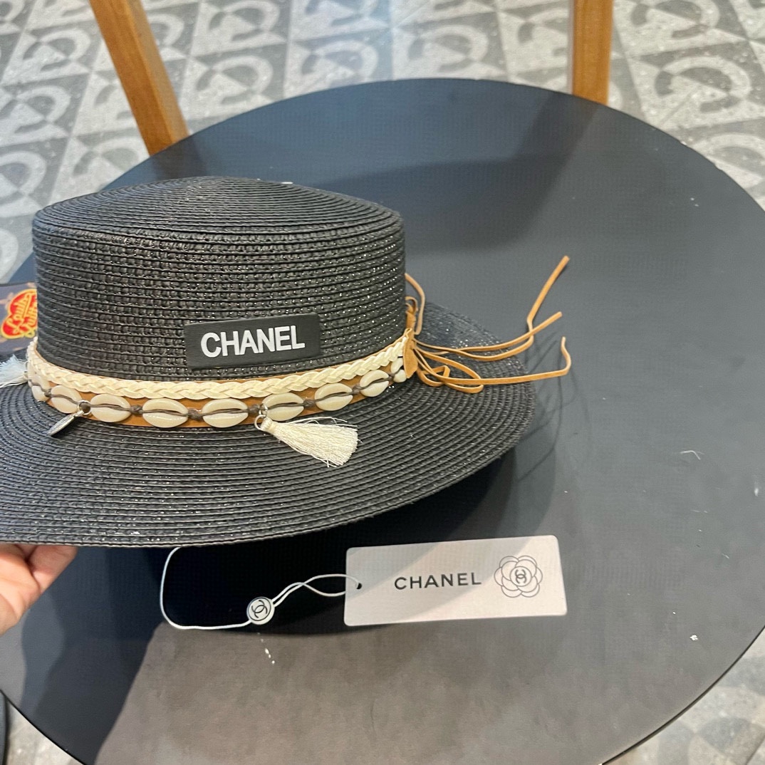  【CHANEL香奈儿】新款草编遮阳平顶草帽🤩沙滩风，简约大方，百搭单品～出街首选，新款帽型超美腻，新品
