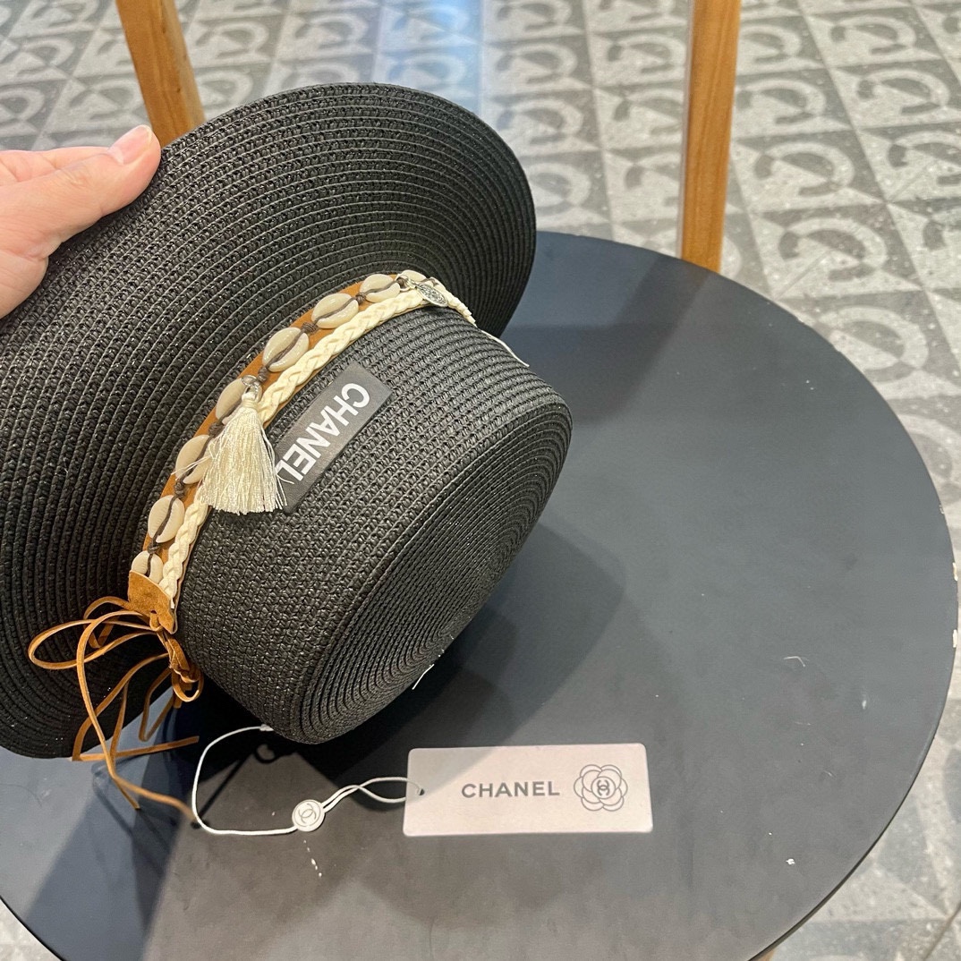  【CHANEL香奈儿】新款草编遮阳平顶草帽🤩沙滩风，简约大方，百搭单品～出街首选，新款帽型超美腻，新品