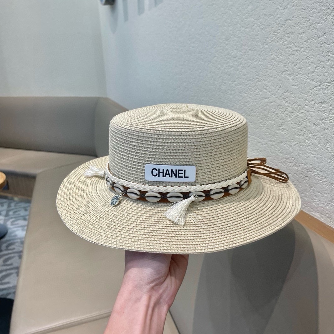  【CHANEL香奈儿】新款草编遮阳平顶草帽🤩沙滩风，简约大方，百搭单品～出街首选，新款帽型超美腻，新品