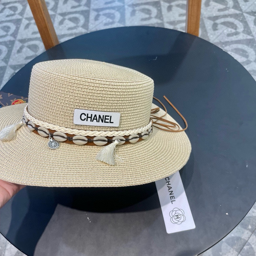  【CHANEL香奈儿】新款草编遮阳平顶草帽🤩沙滩风，简约大方，百搭单品～出街首选，新款帽型超美腻，新品